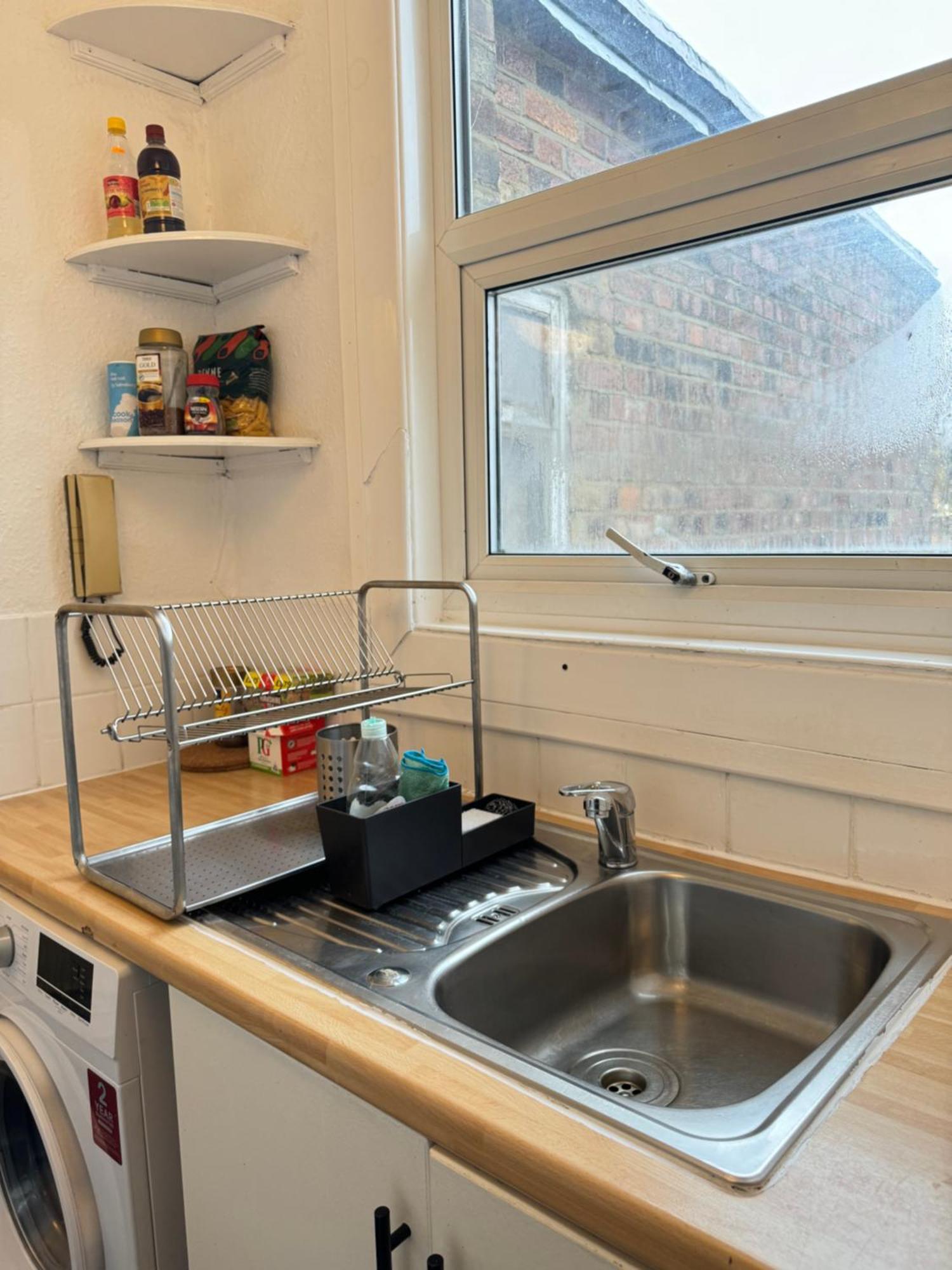 2 Bed Apt Sofa Bed Up To 6 Лондон Экстерьер фото