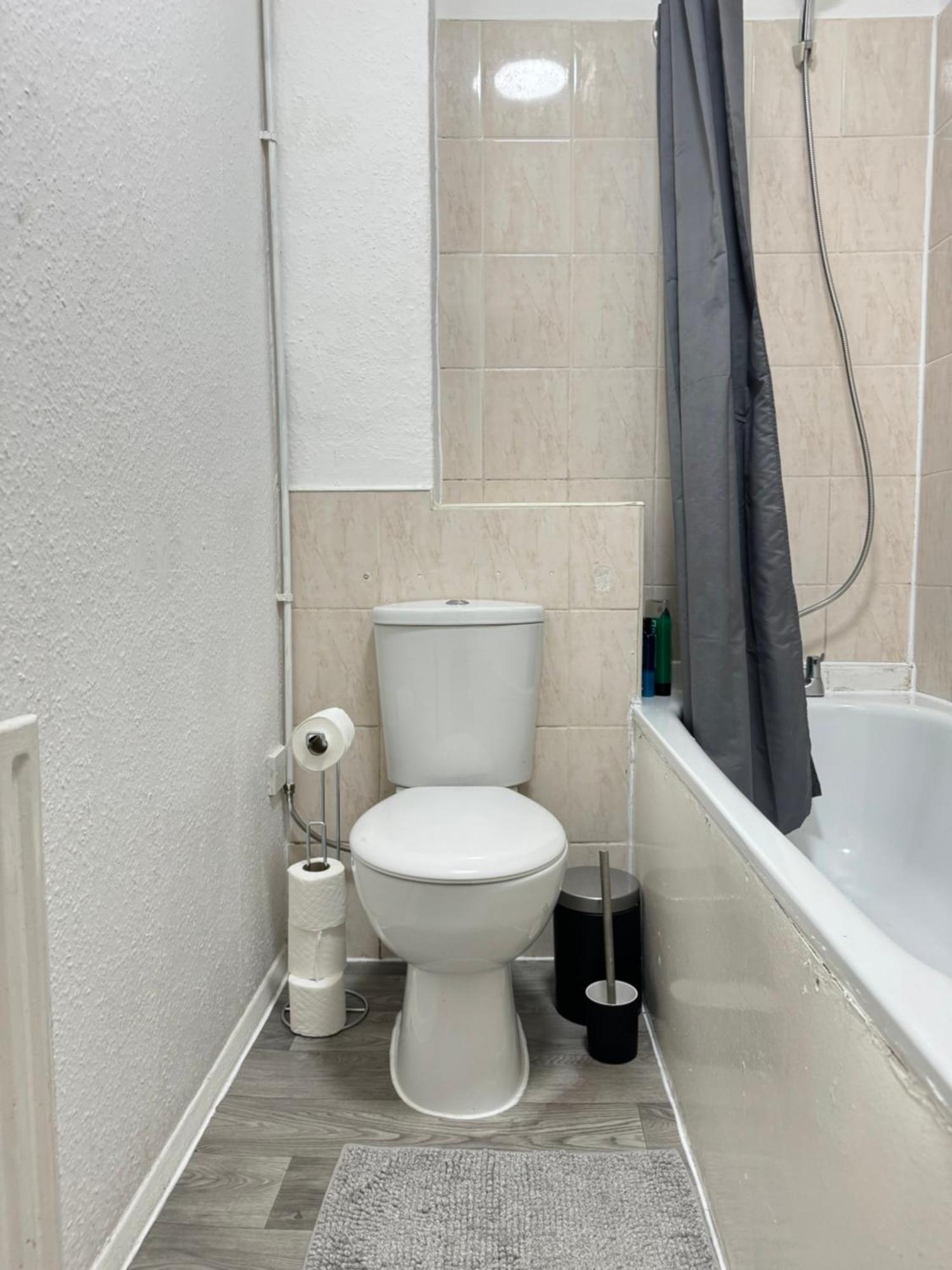 2 Bed Apt Sofa Bed Up To 6 Лондон Экстерьер фото